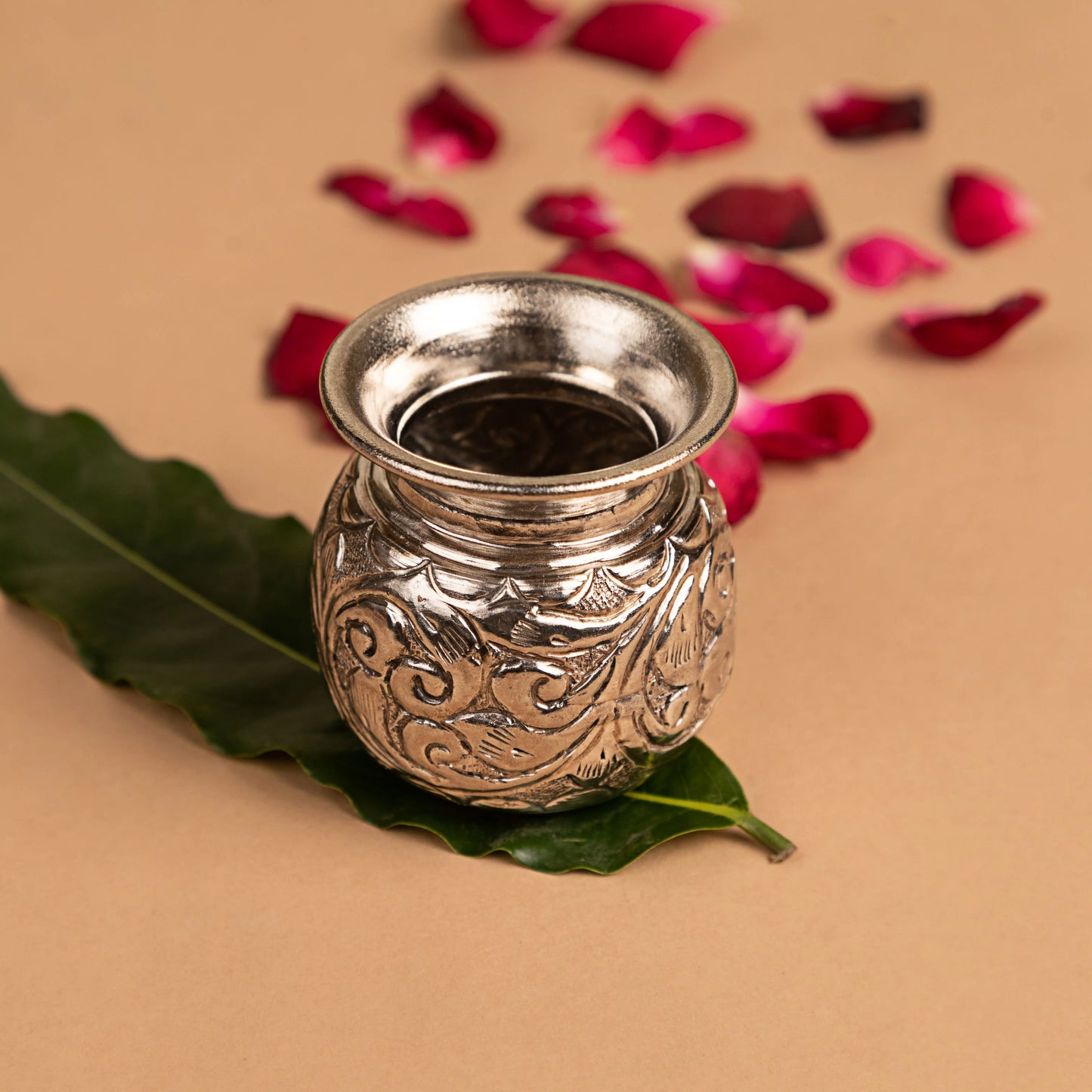 Intricately Designed Silver Pooja Thali Set with Elephant Trunk Shaped Stand