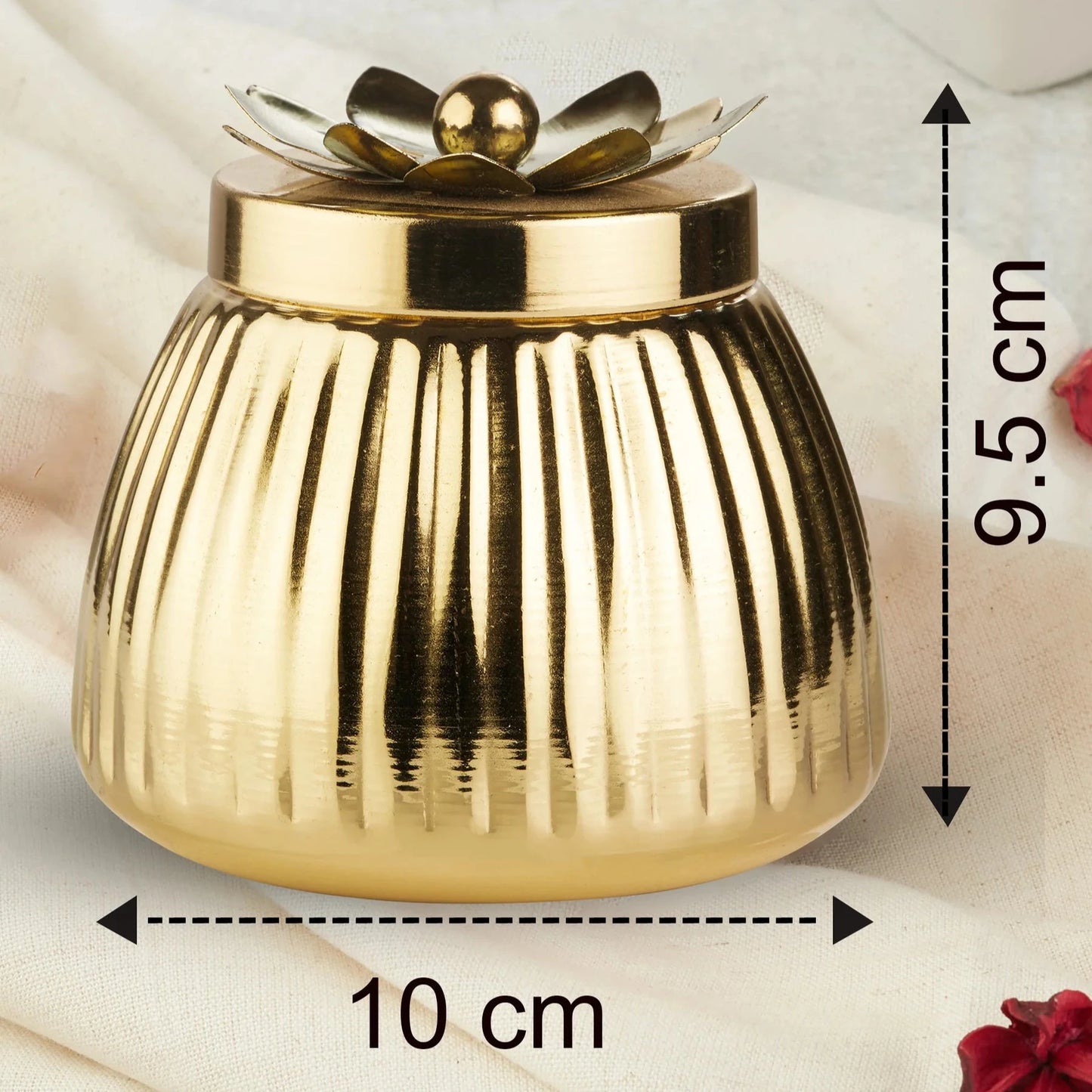 Arabic Oud Scented Golden Metal Jar Candle