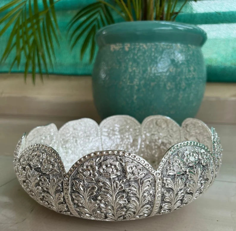 Flower Cut Silver Urli