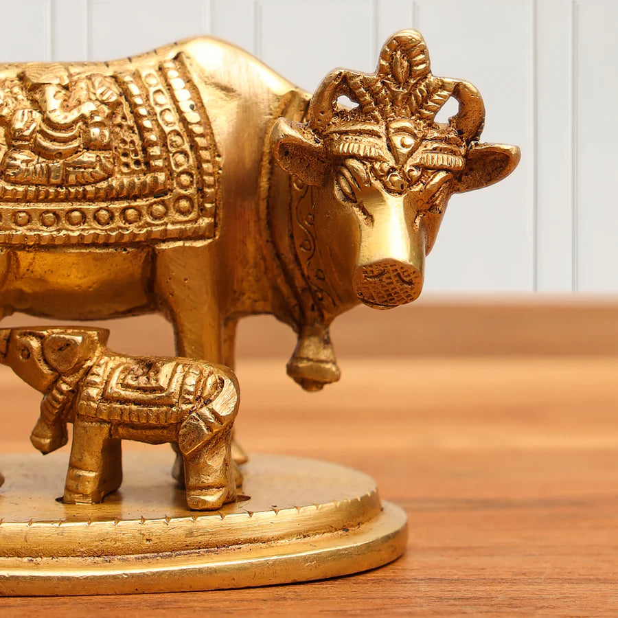 BRASS KAMDHENU COW WITH CALF IDOL (2.5 INCH)