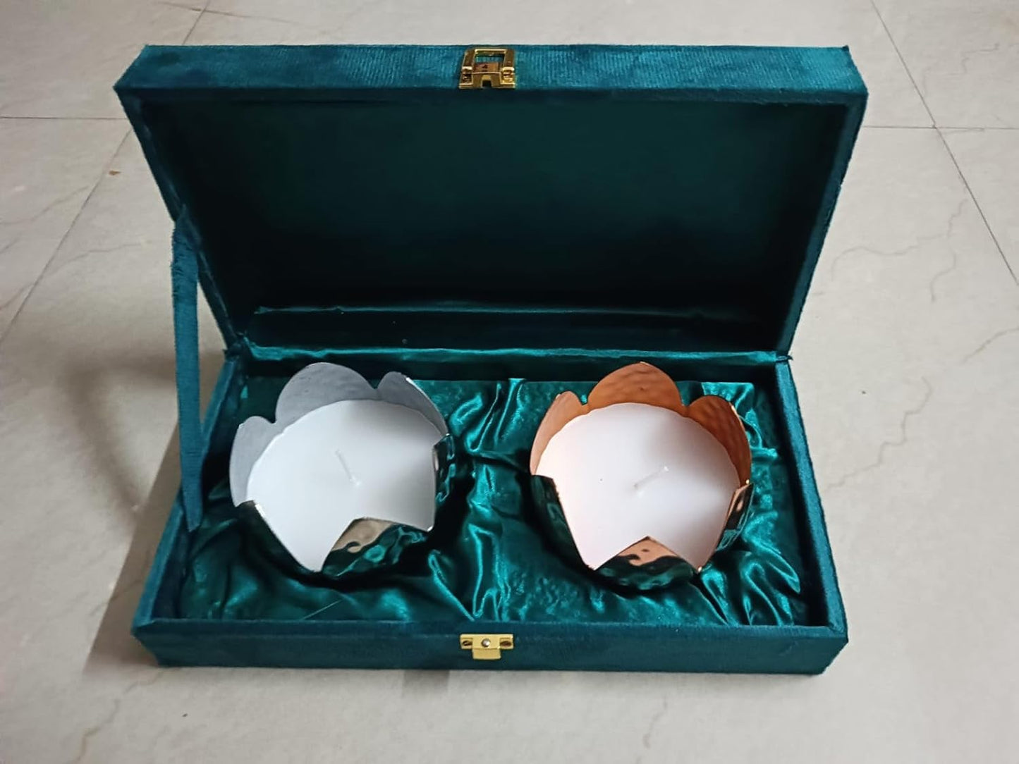 JAIN ART VILLA Lotus-Shaped Decorative Candles, Set of 2 with Velvet Gift Box, Teal