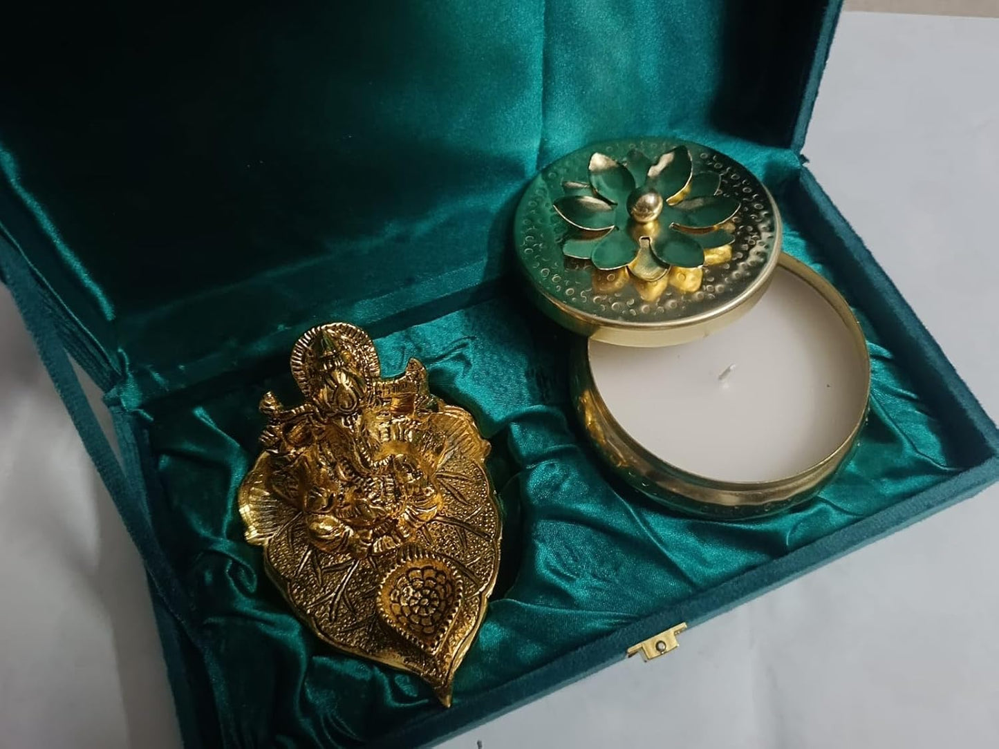 Jain Art VILL Gift Hamper Box with Festive Candle Combo, Handcrafted Home Decor for Diwali, Wedding, Festive Occasions (Design_3)