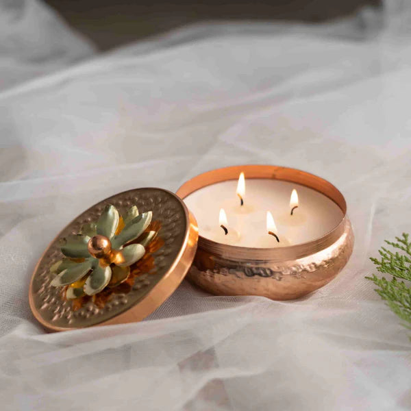 Musk & geranium Scented Multi-wick Rose Gold Tart-shaped Candle