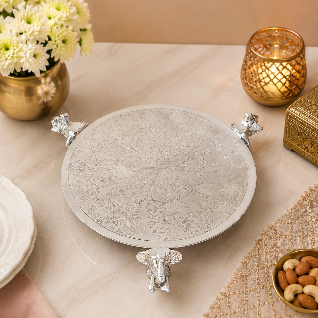 Heritage Cake Platter with Elephant Leg 12 inch