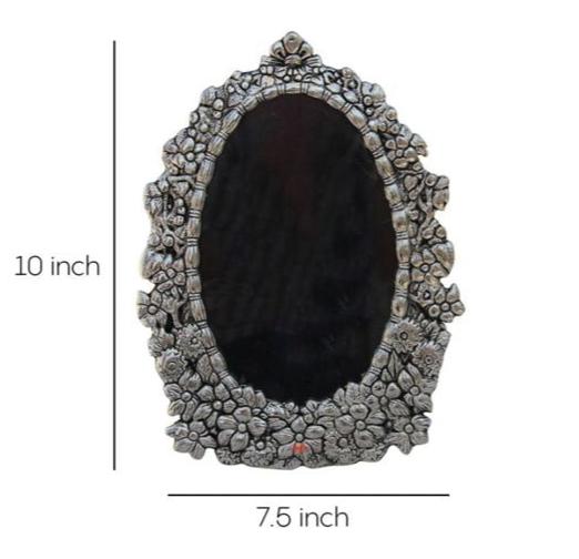 Silver Oval Shaped Floral Carving Metal Photo Frame